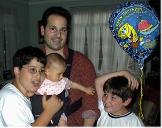 3stooges +zoe.jpg (21582 bytes)
